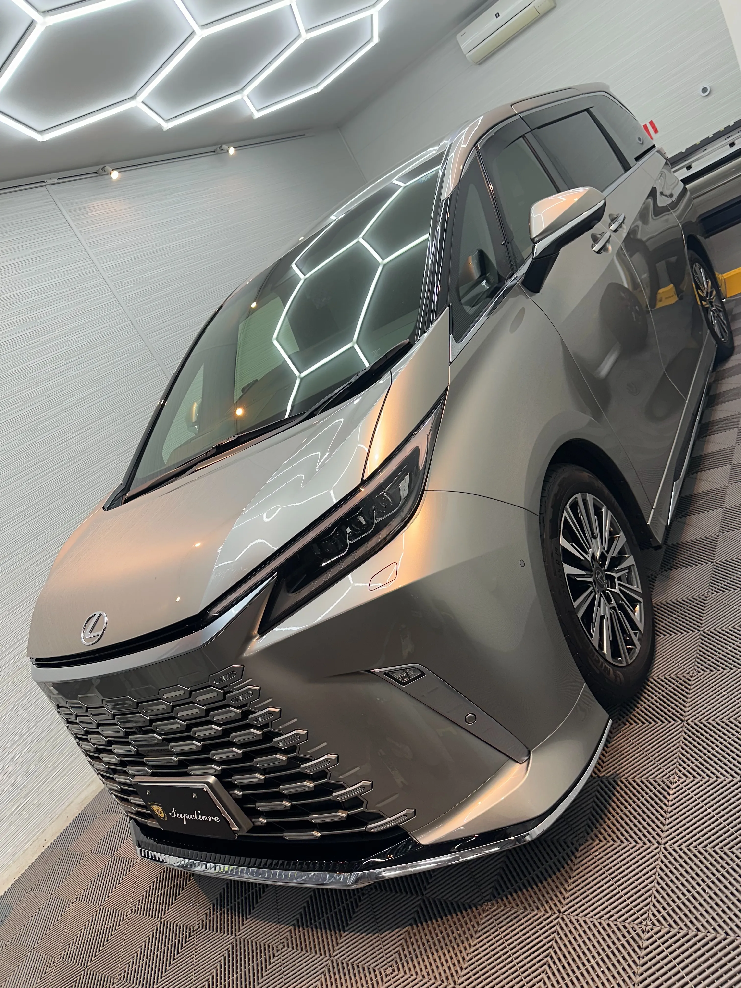#lexus #lm500h #gyeon #gyeonqu...